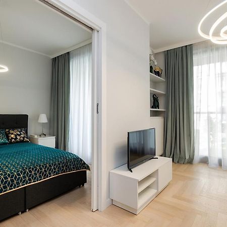 Wola Luxe Apartment Varşovia Exterior foto